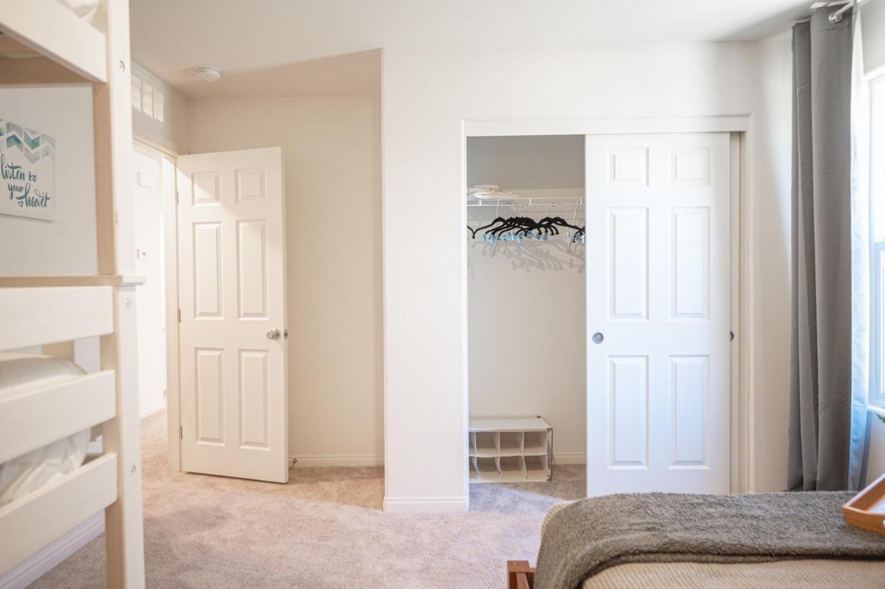 Beautiful Brand New 2 Bedroom Vegas Home! Fits 12 Or More,15-20 Minutes From Lv Strip Las Vegas Zewnętrze zdjęcie