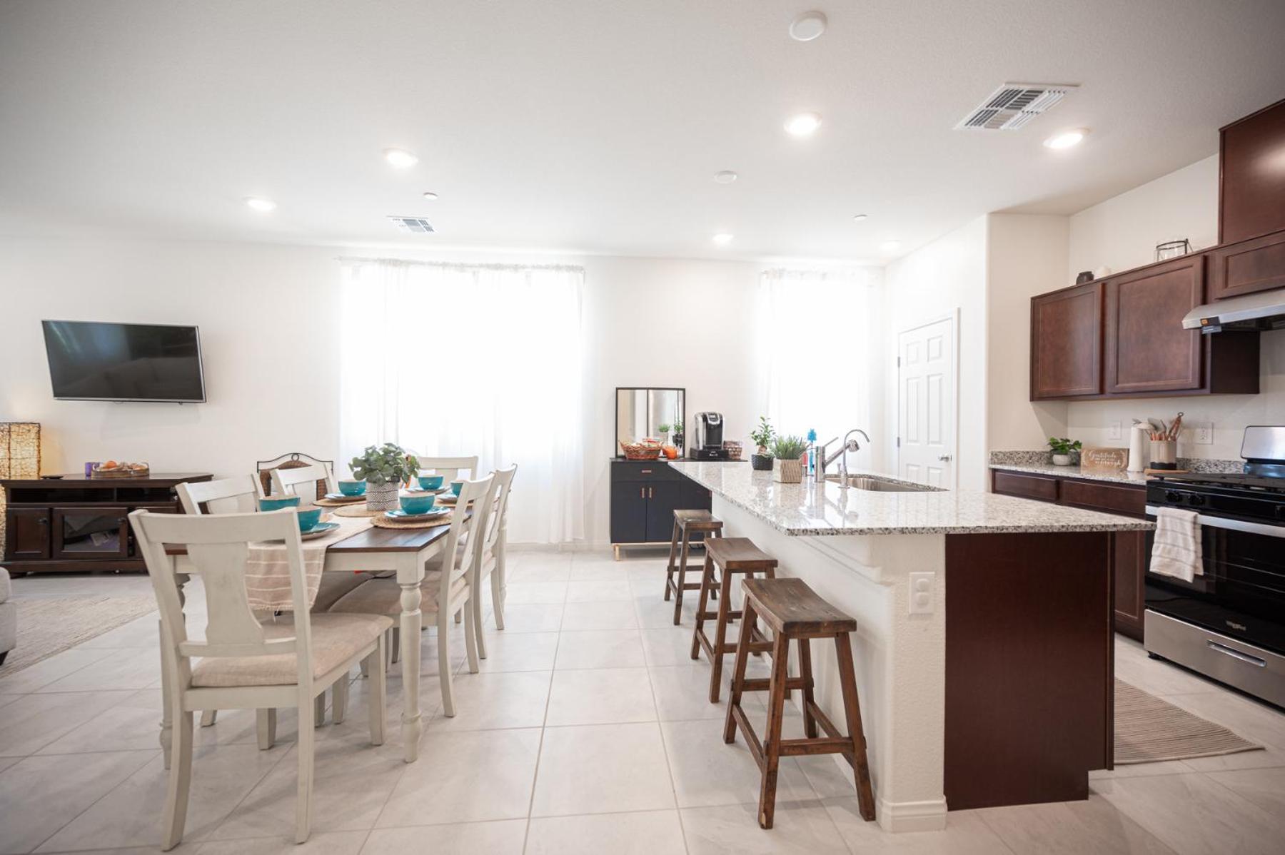 Beautiful Brand New 2 Bedroom Vegas Home! Fits 12 Or More,15-20 Minutes From Lv Strip Las Vegas Zewnętrze zdjęcie